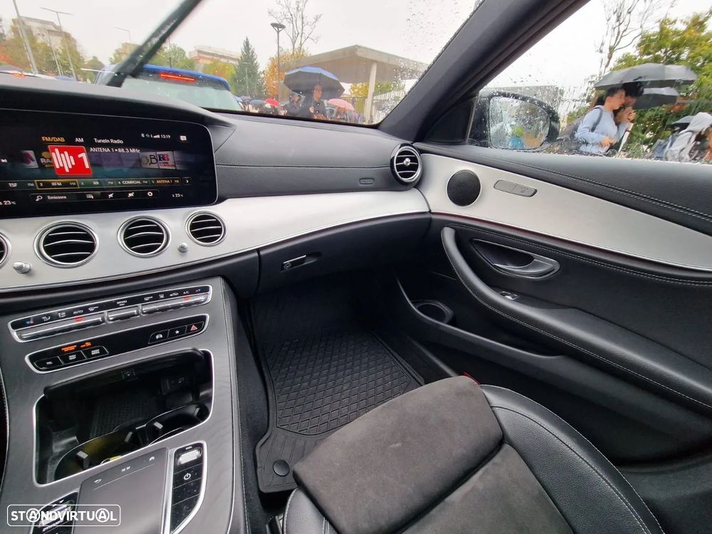 Mercedes-Benz E 300 de AMG Line - 12