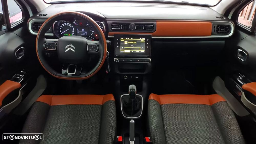 Citroën C3 1.2 PureTech Shine - 21