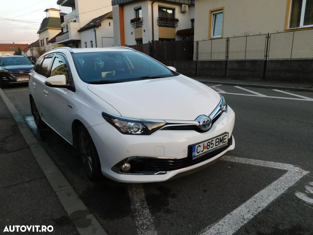 Toyota Auris - 2