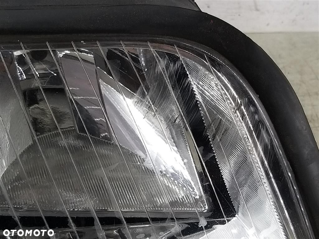 Reflektor lampa przód prawa Audi A6 C5 1997-2004 SOCZEWKA - 6