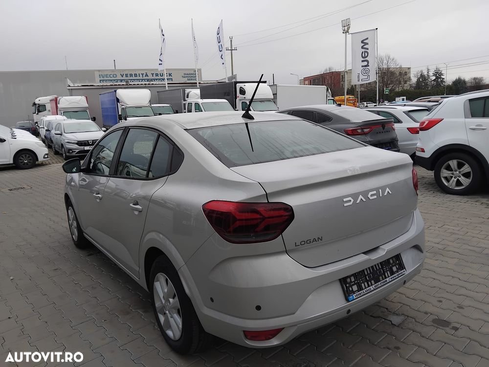Dacia Logan TCe 90 MT6 Journey - 3