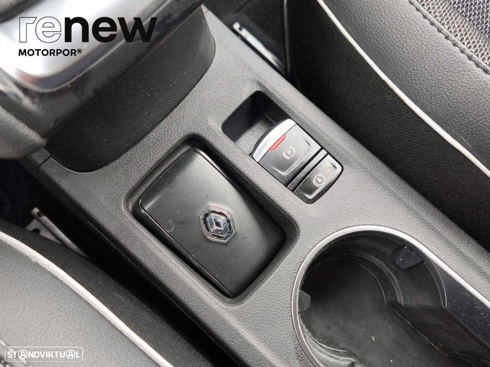 Renault Captur 1.0 TCe Techno Bi-Fuel - 26