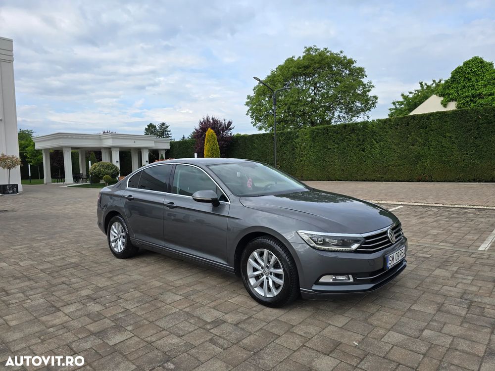 Volkswagen Passat 2.0 TDI DSG Comfortline - 39