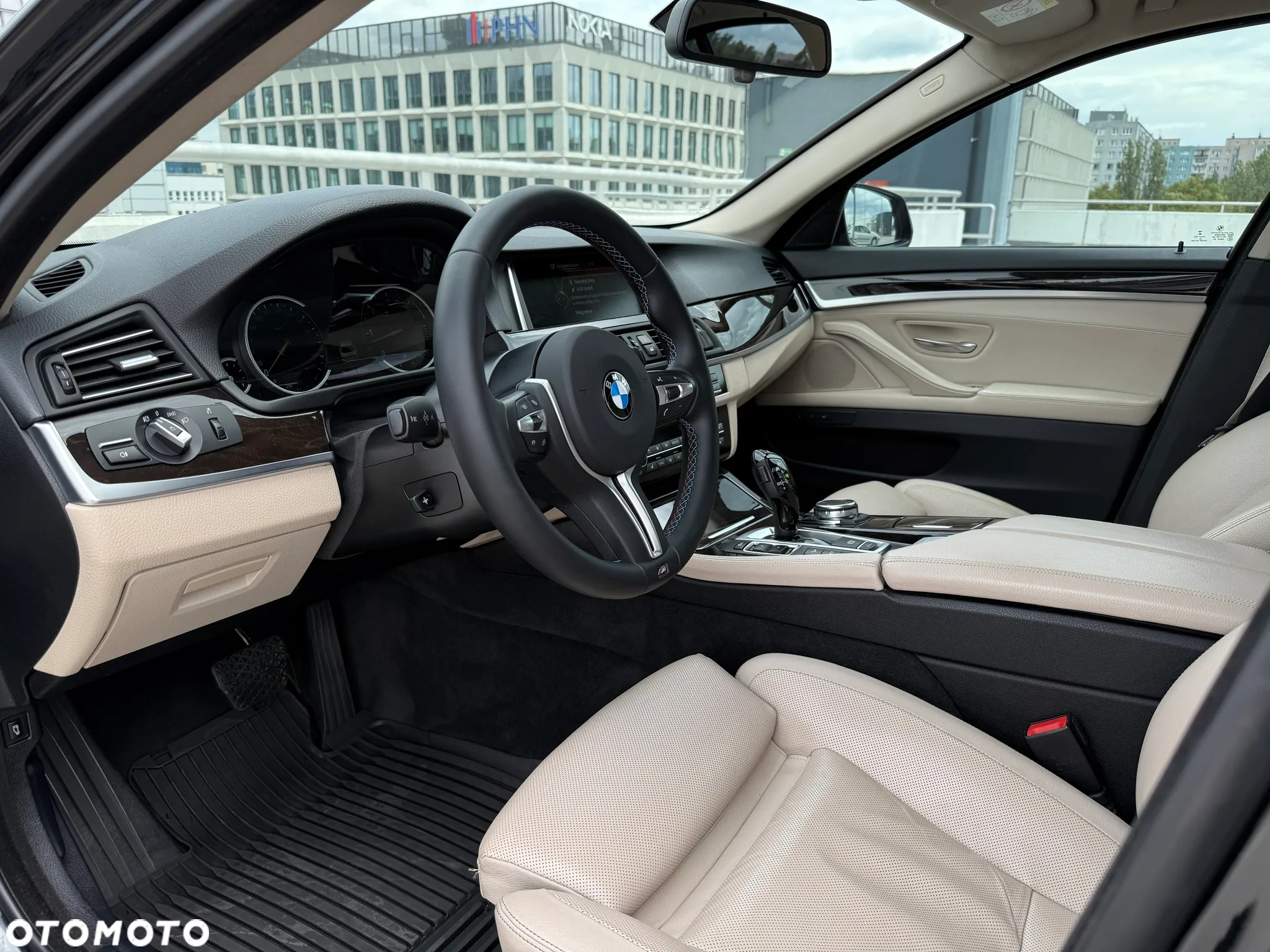 BMW Seria 5 530d xDrive Luxury Line - 14