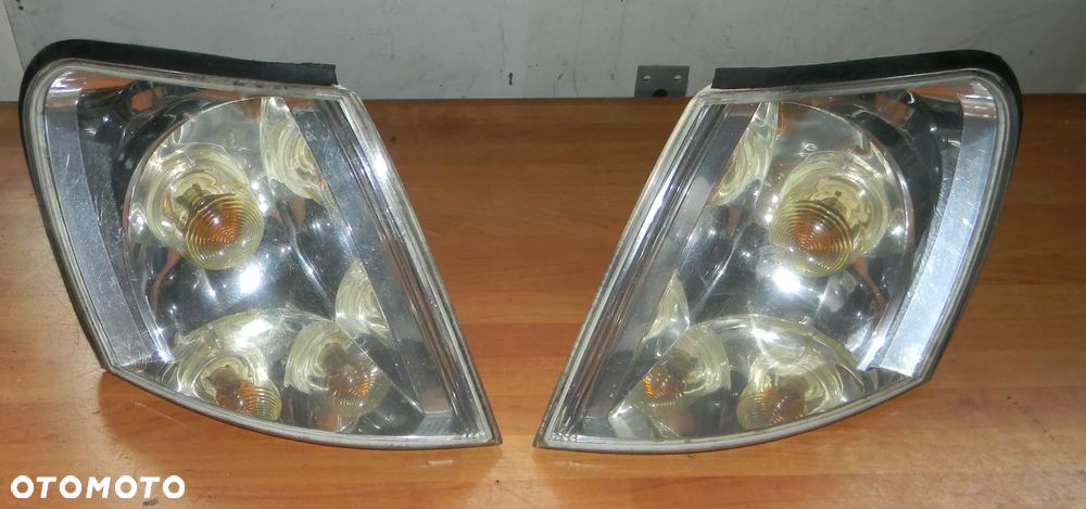 kierunek prawy lewy MITSUBISHI SPACE STAR I LIFT 00-04