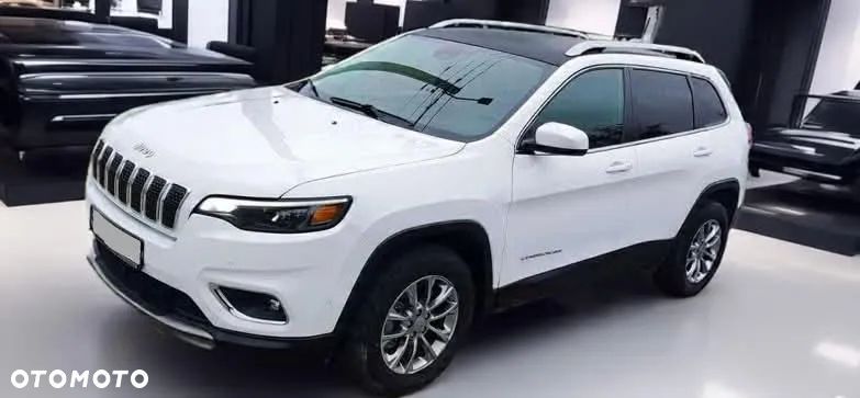 Jeep Cherokee - 4