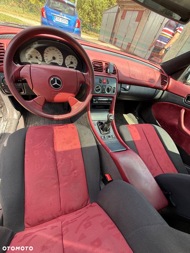 Mercedes-Benz CLK - 4