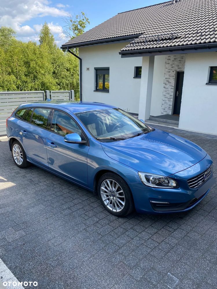 Volvo V60 D2 Kinetic - 1