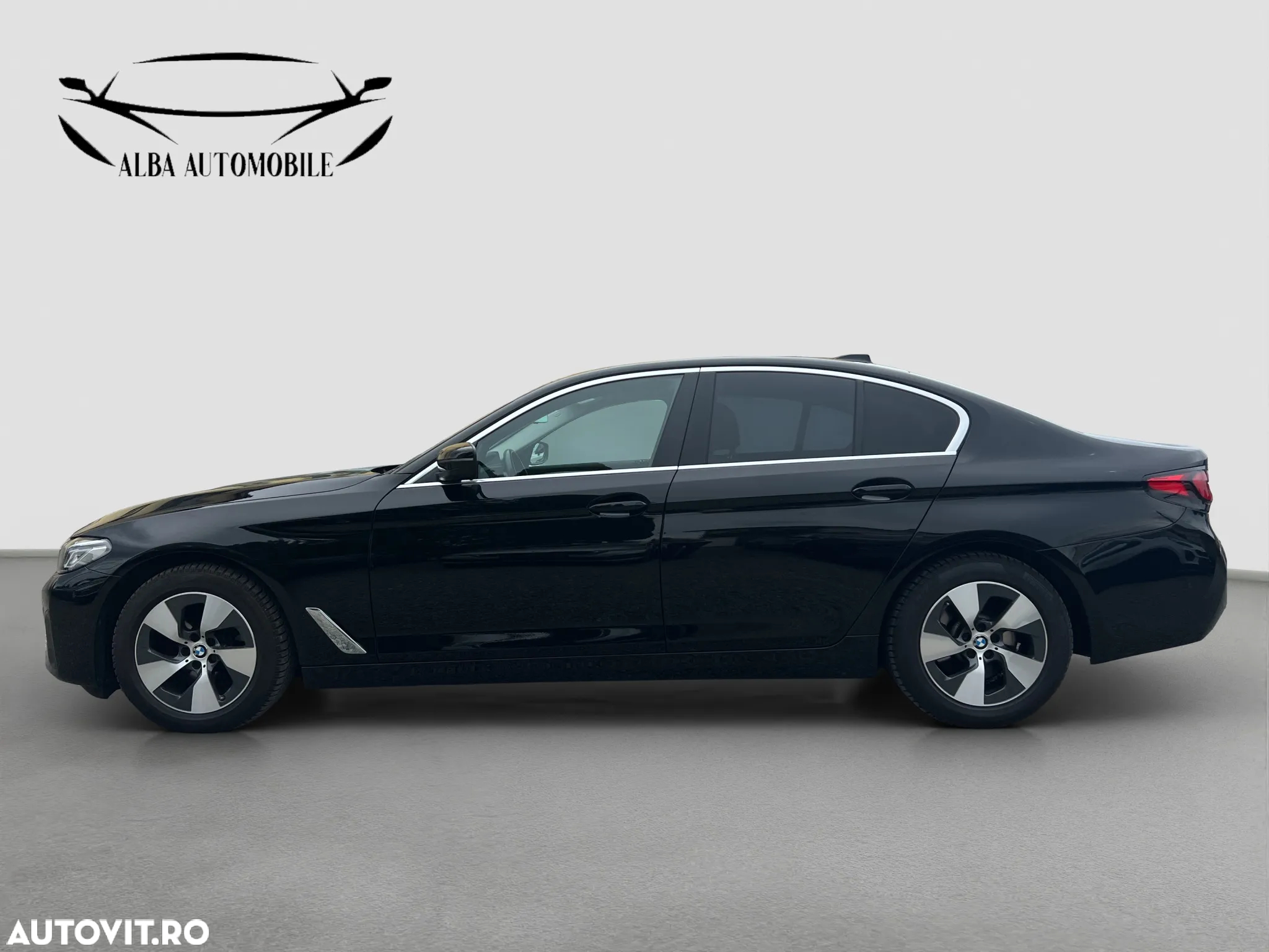BMW Seria 5 520d Efficient Dynamics Edition Aut. Sport Line - 12