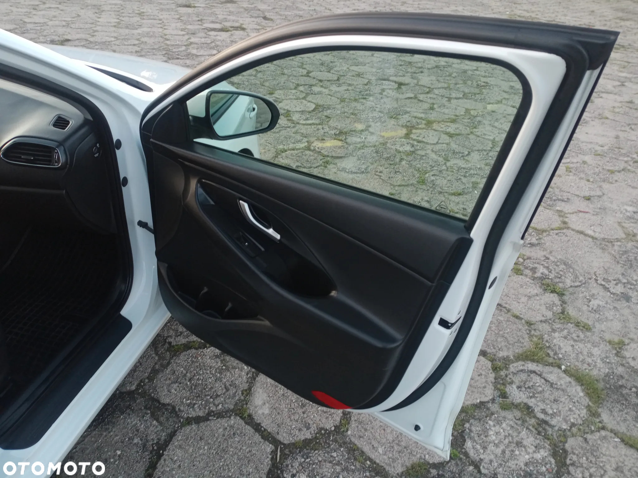 Hyundai i30 1.4 Comfort - 12