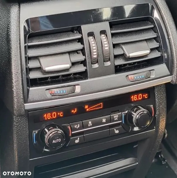 BMW X5 xDrive50e - 32
