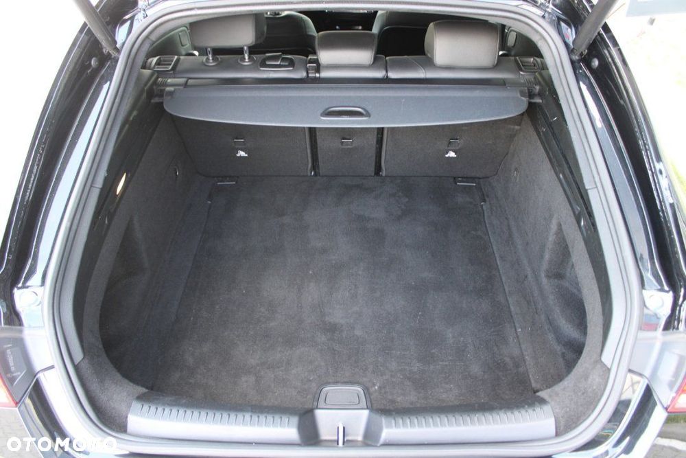 Mercedes-Benz CLA - 13