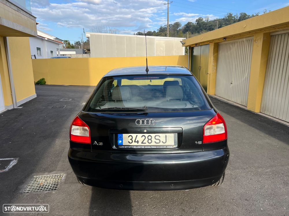 Audi A3 1.6 Ambiente - 12