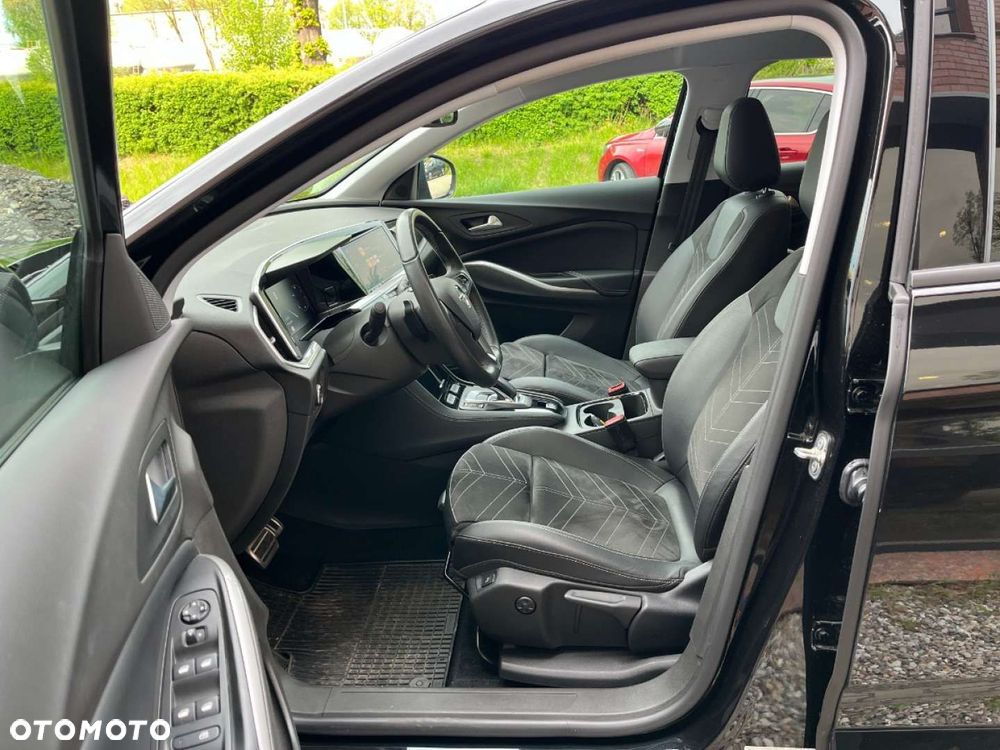 Opel Grandland 1.2 T Business Elegance S&S - 22