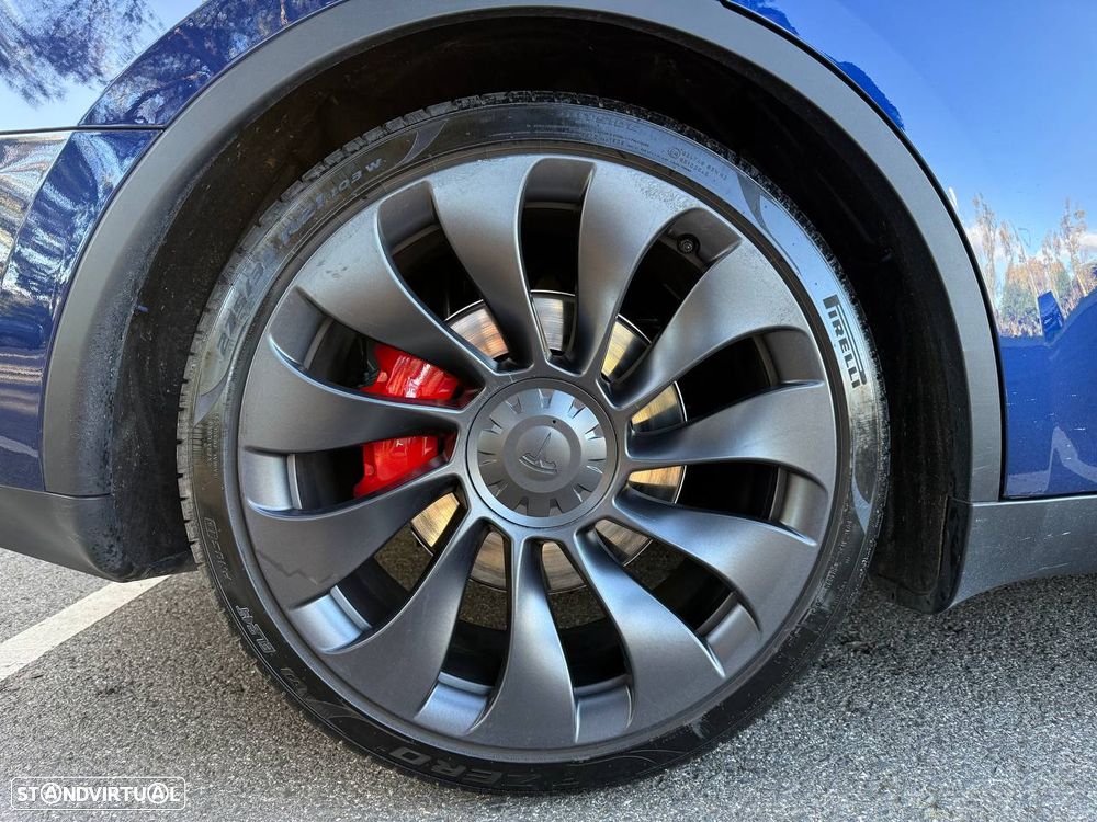 Tesla Model Y Performance Tração Integral - 14