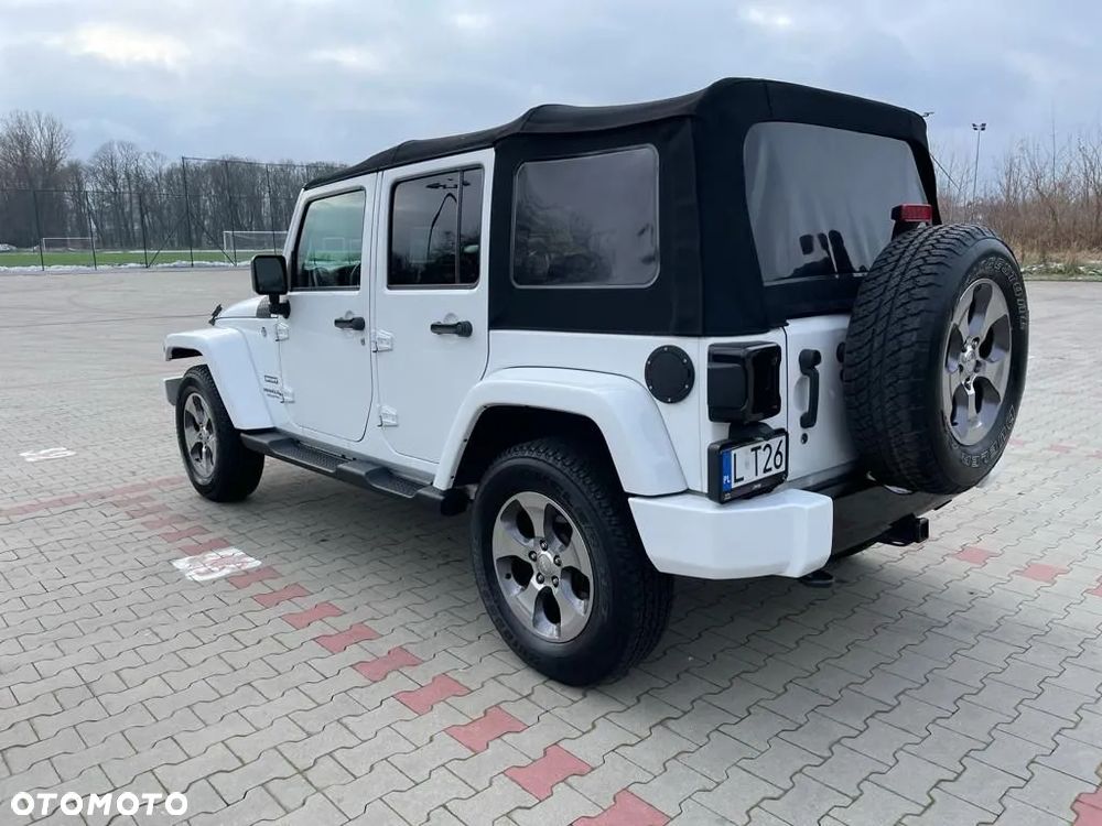 Jeep Wrangler - 9
