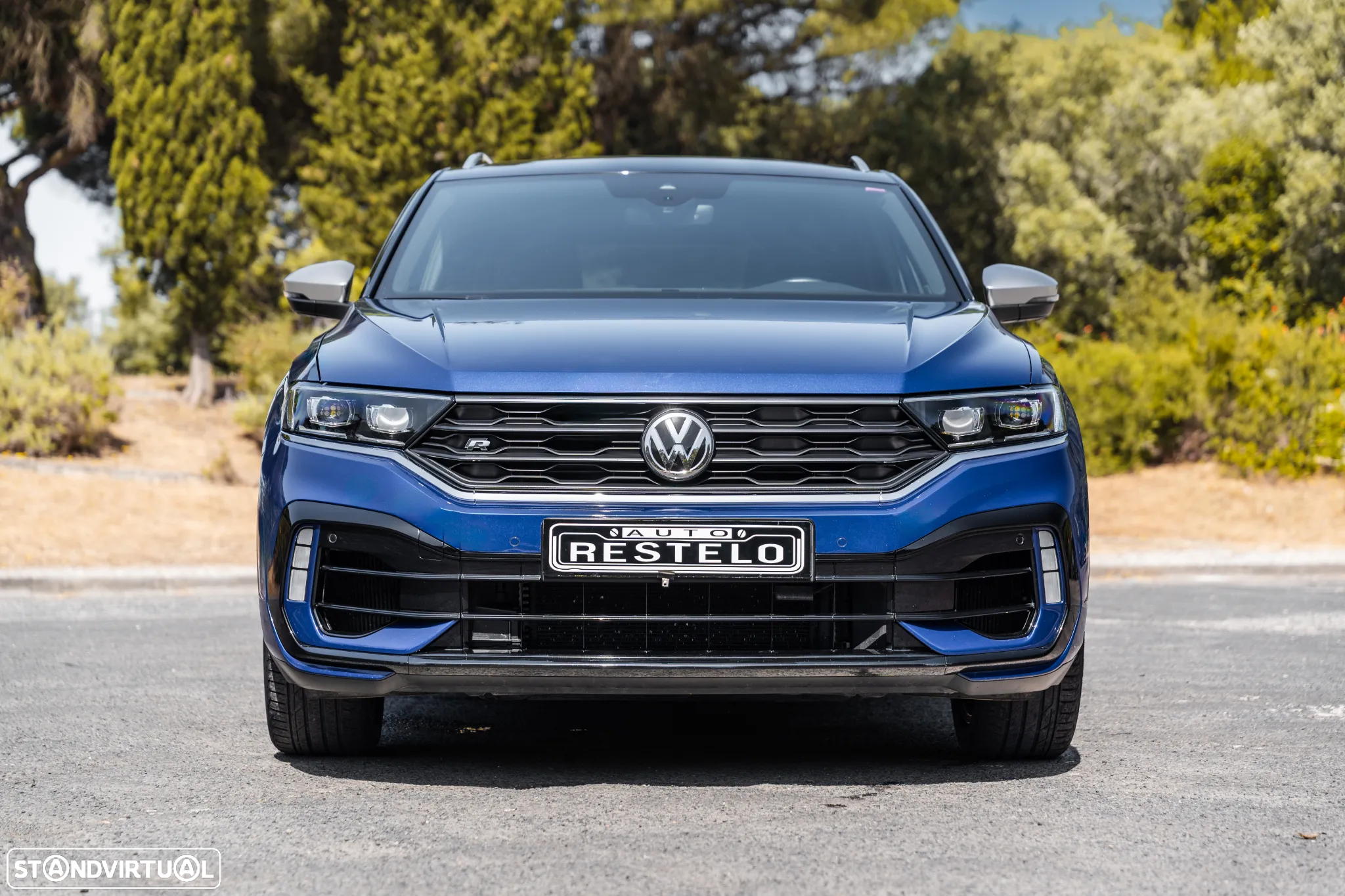 VW T-Roc 2.0 TSI 4M R DSG - 2