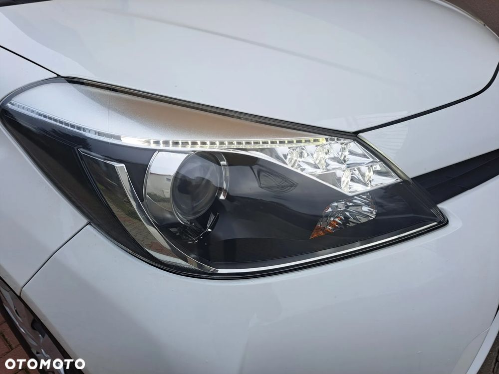 Toyota Yaris - 22
