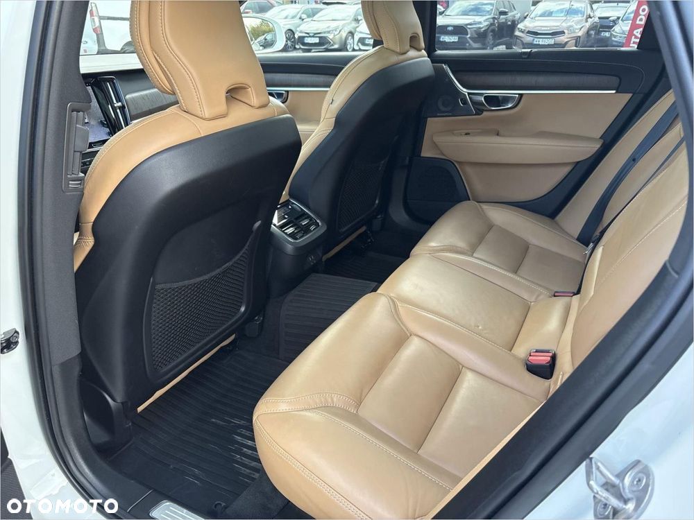 Volvo V90 Cross Country B5 D AWD Pro - 19