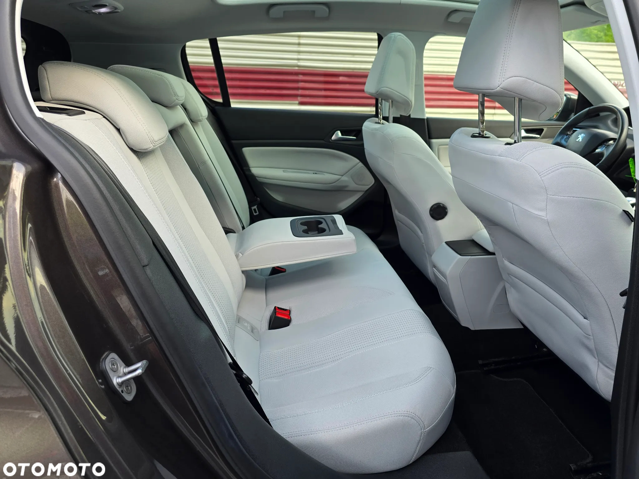 Peugeot 308 1.6 THP Allure - 17