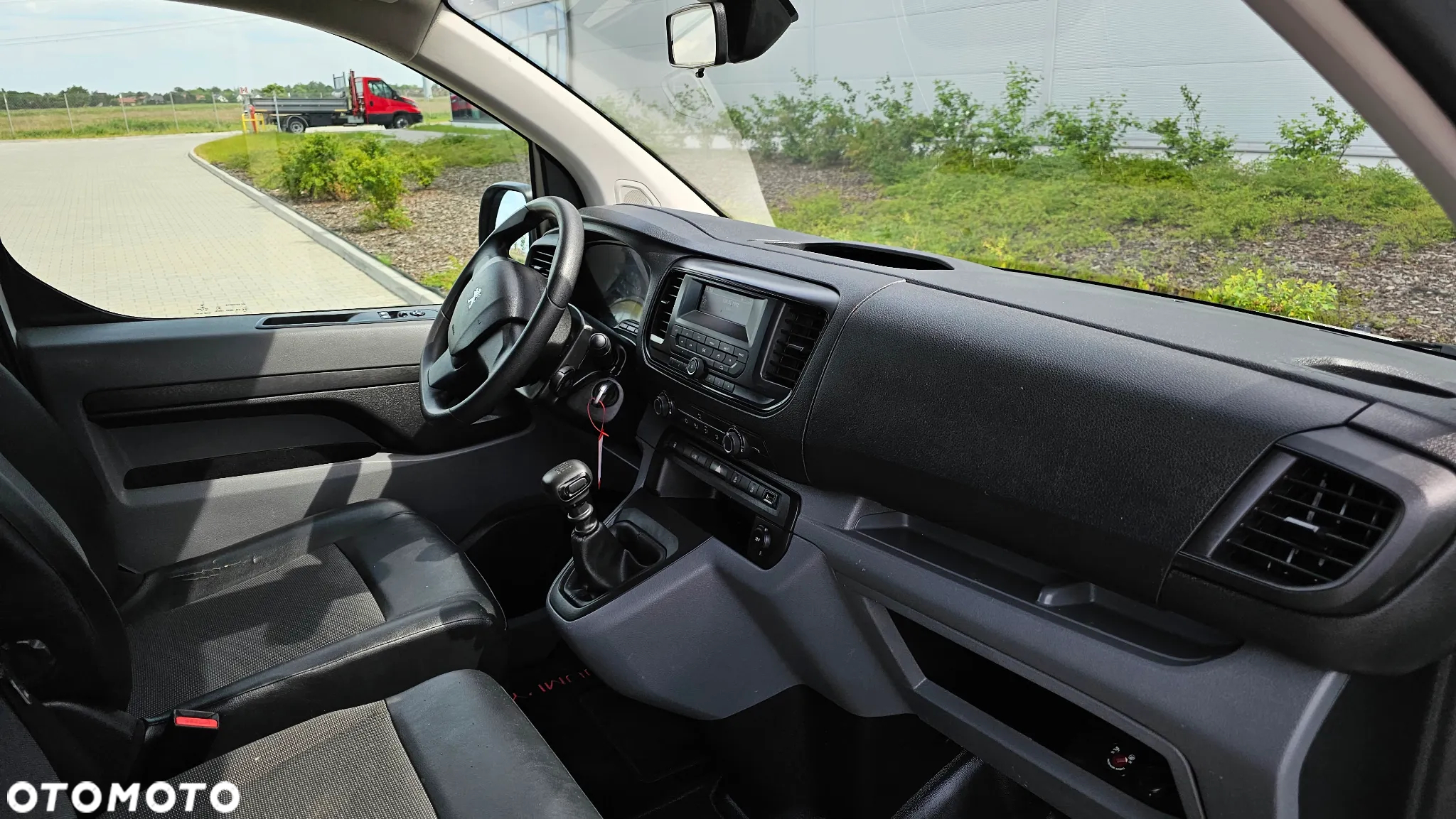 Peugeot EXPERT - 12