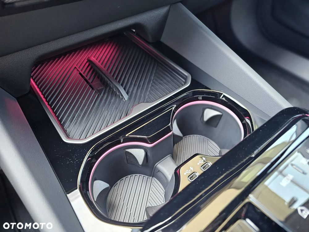 BMW Seria 5 530e PHEV - 24