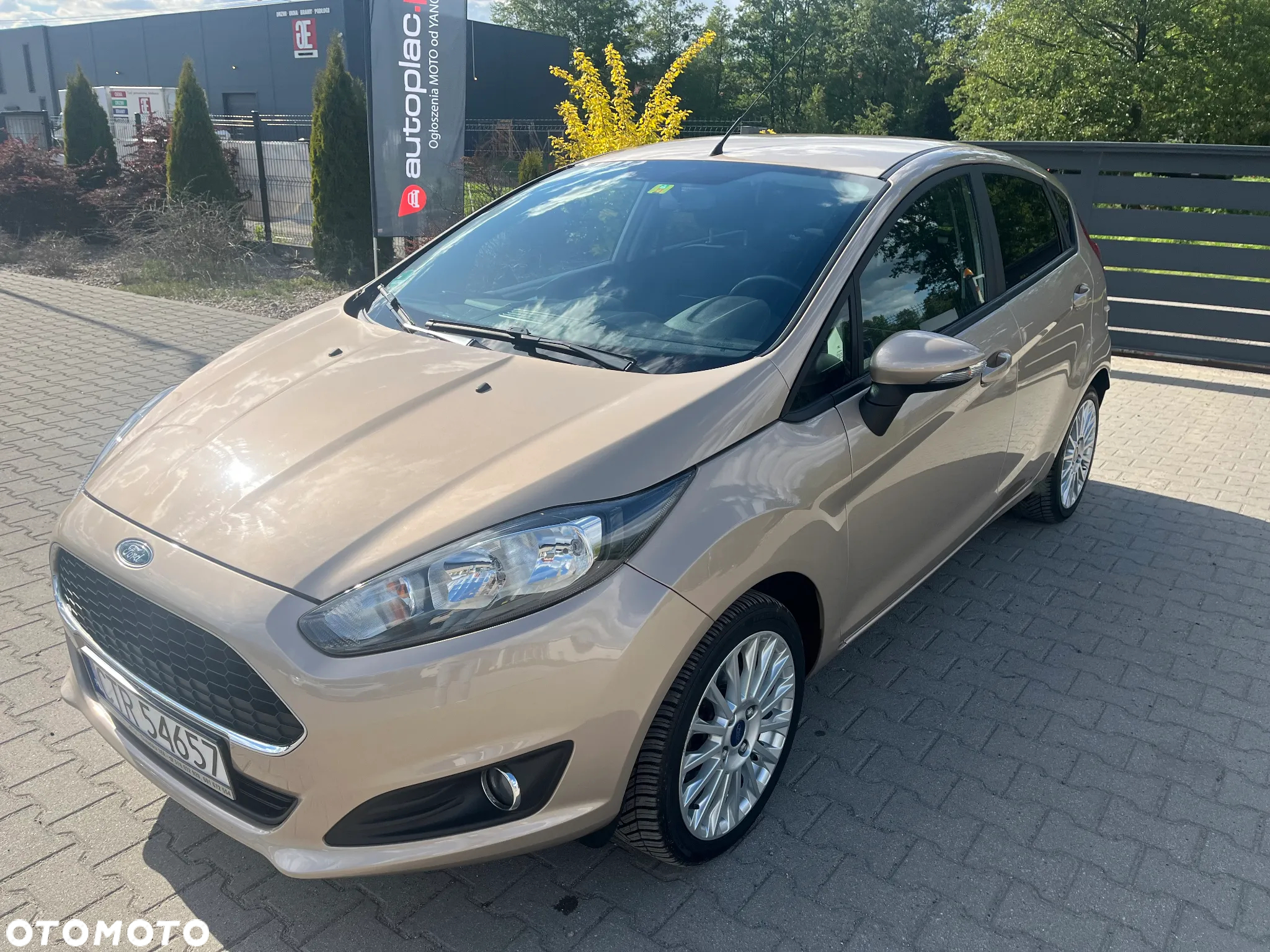Ford Fiesta 1.4 Titanium - 2