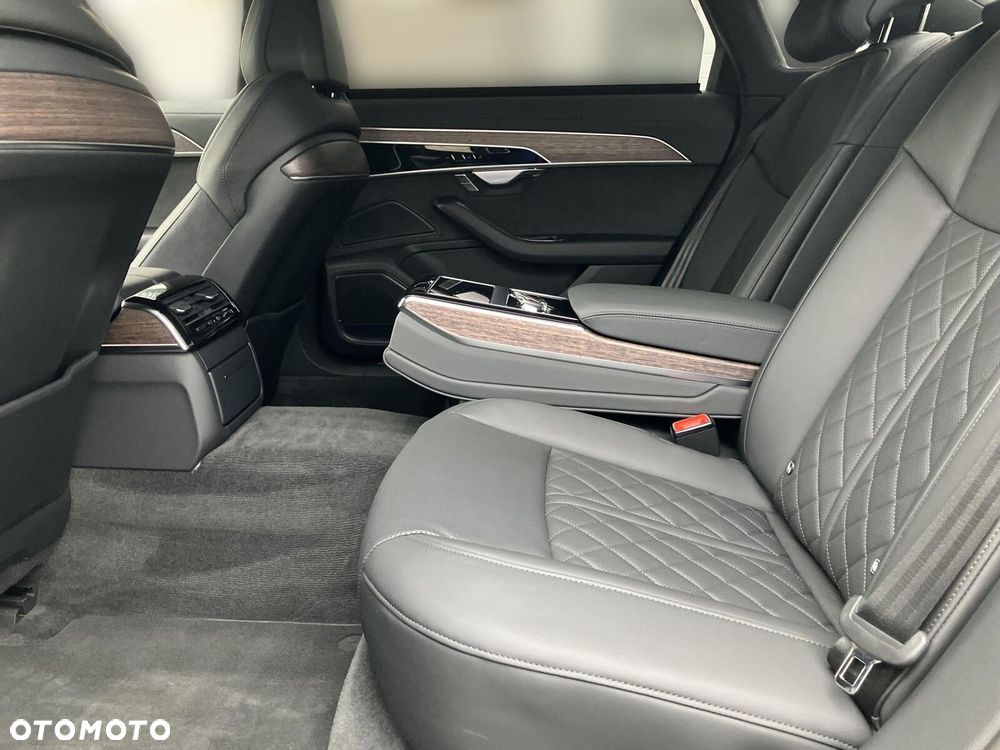 Audi A8 - 14