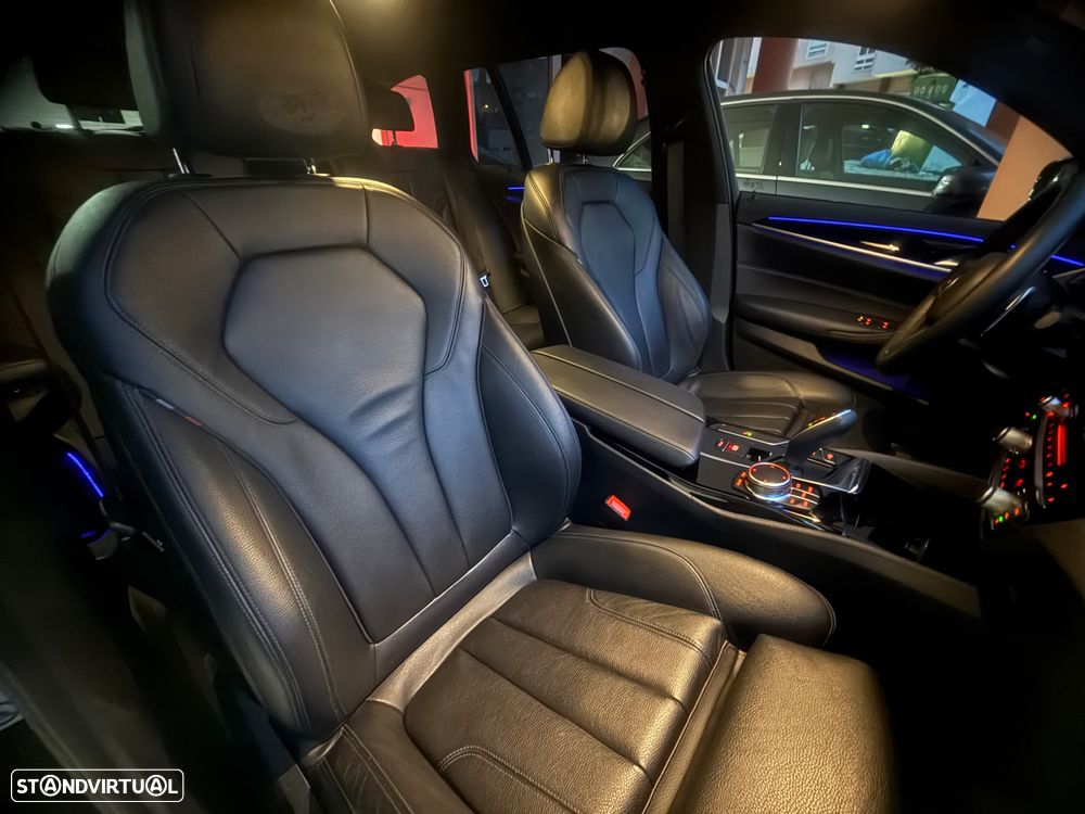 BMW 520 d Pack Desportivo M Auto - 39