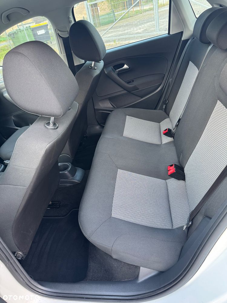 Volkswagen Polo 1.6 TDI Comfortline - 18
