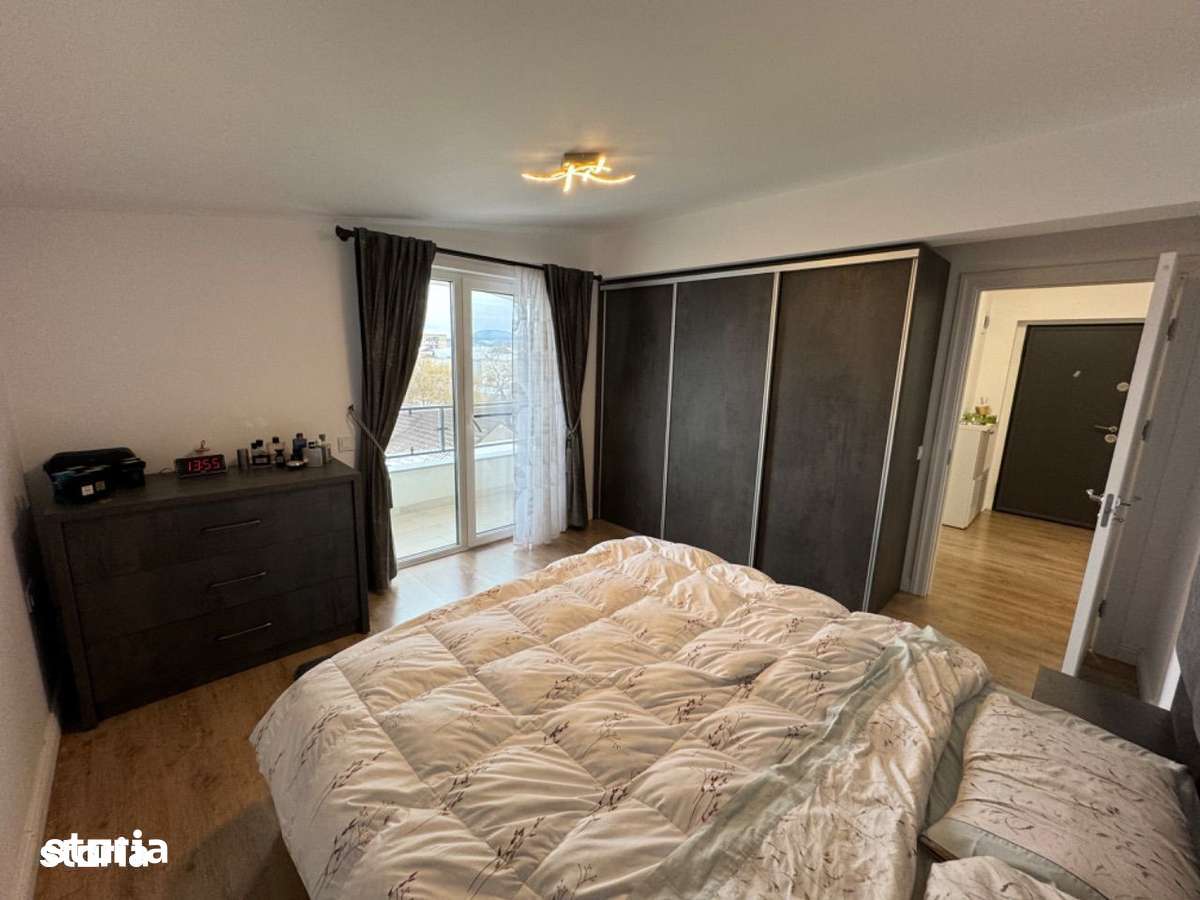 Apartament 3 camere de lux zona din spate de la Omv ul de jos — fotografia 2