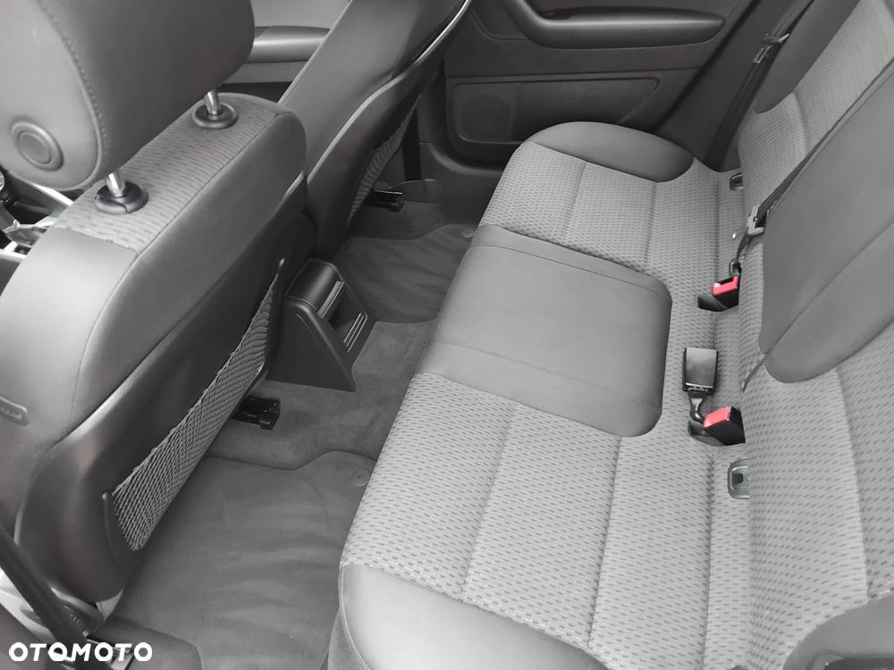 Audi A3 Sportback 1.8 TFSI Attraction - 24