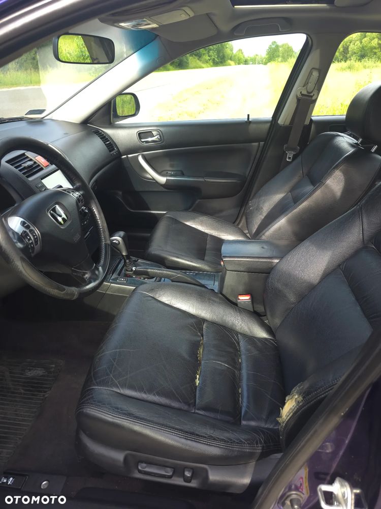 Honda Accord 2.4 Executive - 17