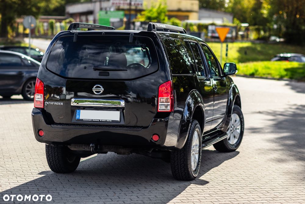 Nissan Pathfinder 2.5 DCi Elegance - 12