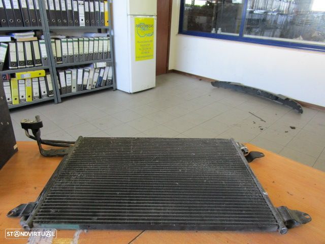 Radiador AC 1K0820411P VW GOLF 1999 1.9TDI USADO - 3