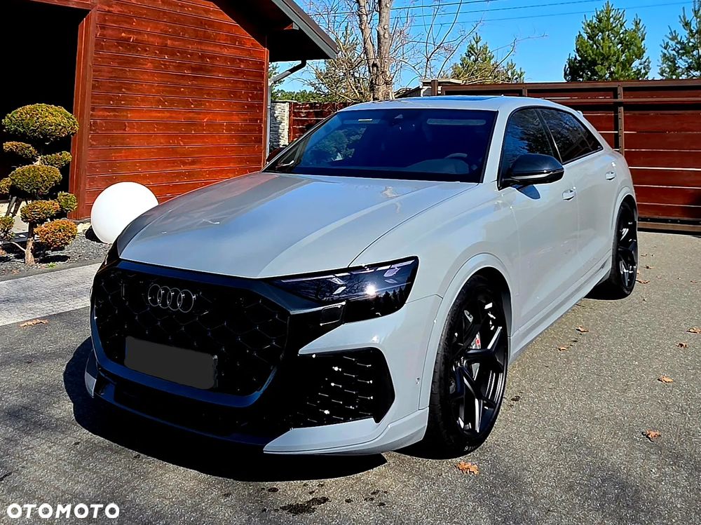 Audi RS Q8 - 1