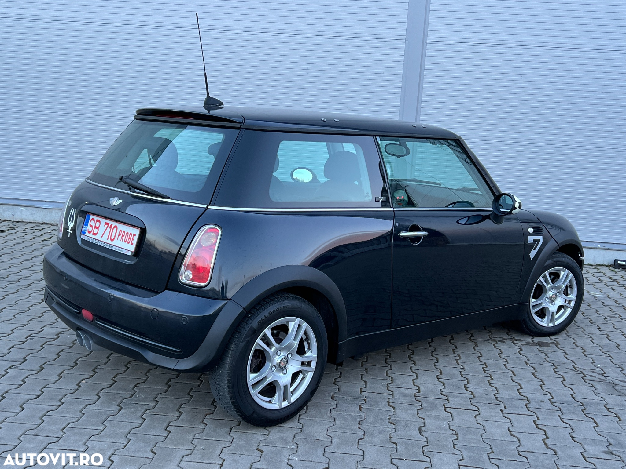 Mini Cooper One - 5
