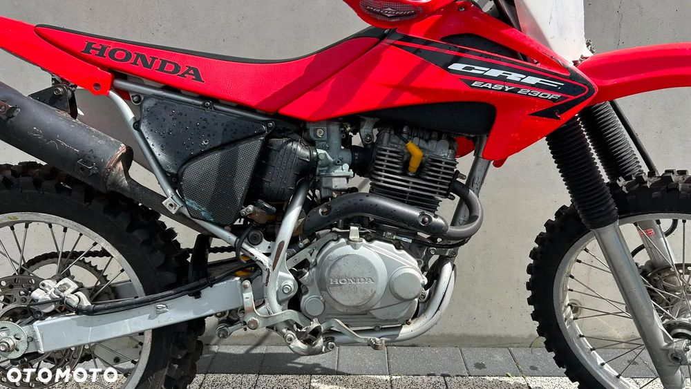 Honda CRF - 8