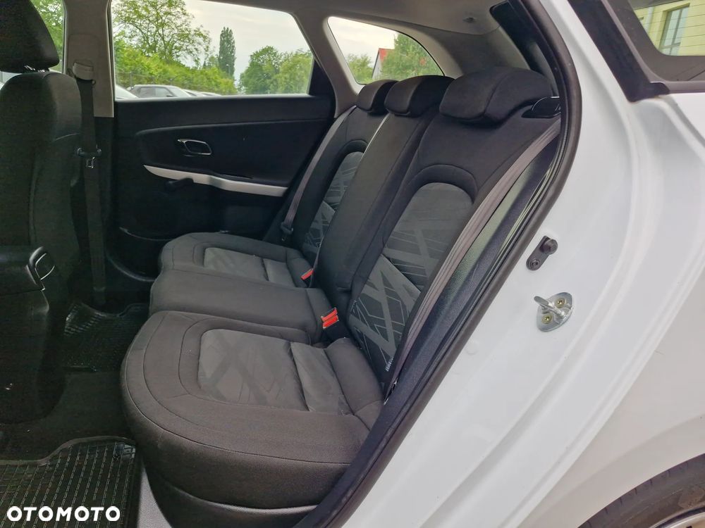 Kia Ceed 1.4 CVVT Attract - 14