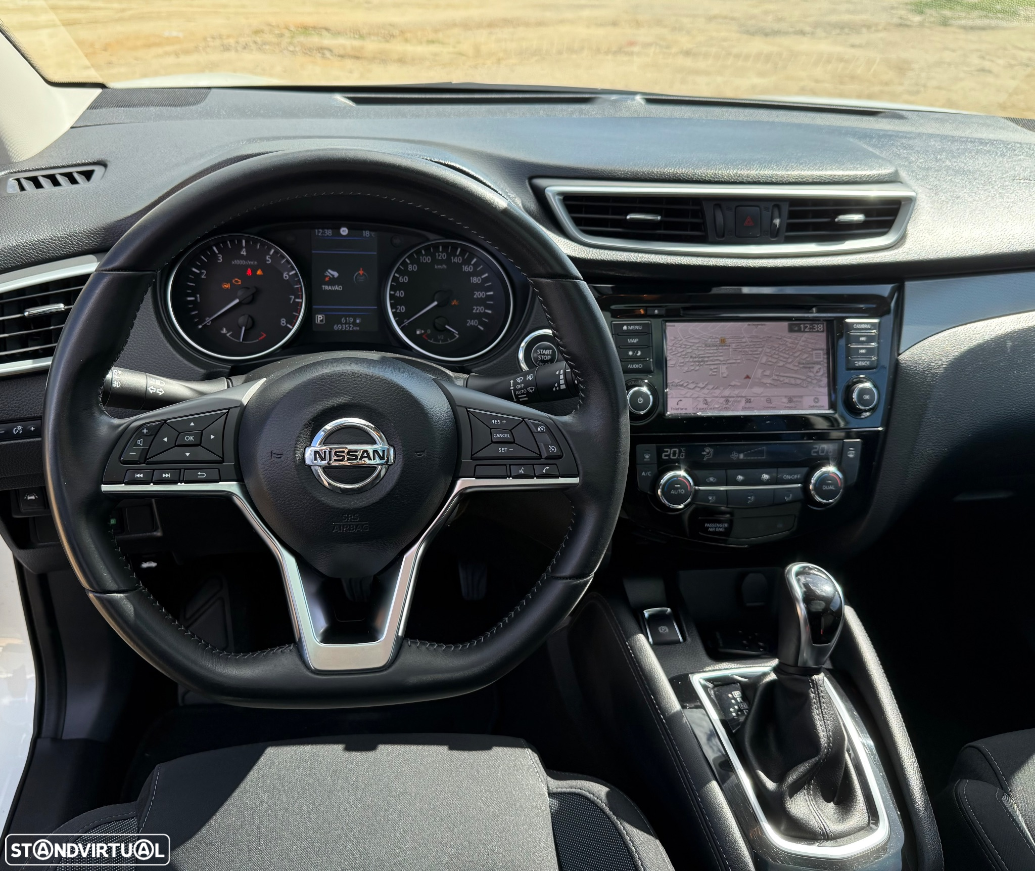 Nissan Qashqai 1.3 DIG-T N-Connecta J18 DCT - 7