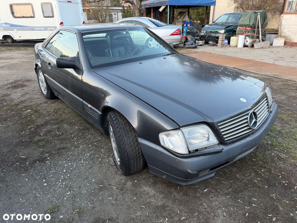 Mercedes-Benz SL - 1