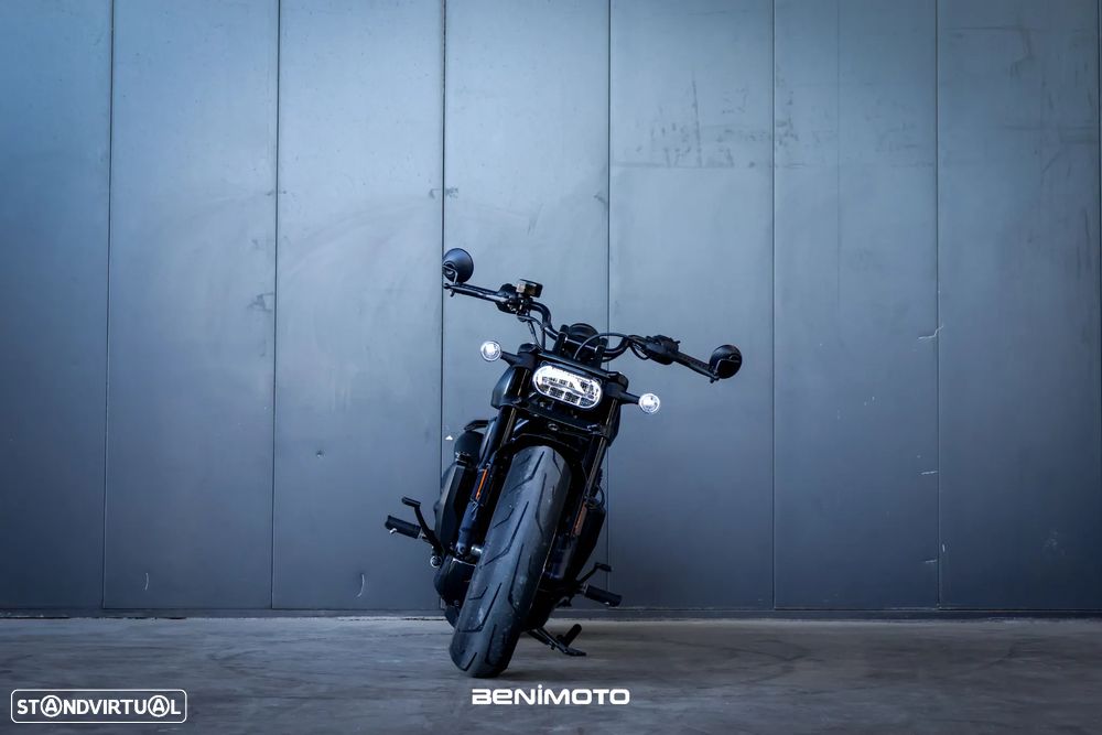 Harley-Davidson Sportster S - 2