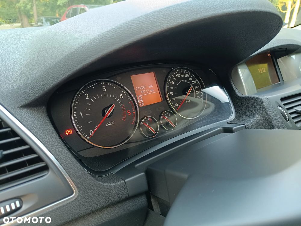 Renault Laguna 2.0 dCi Tech Run ESM - 22