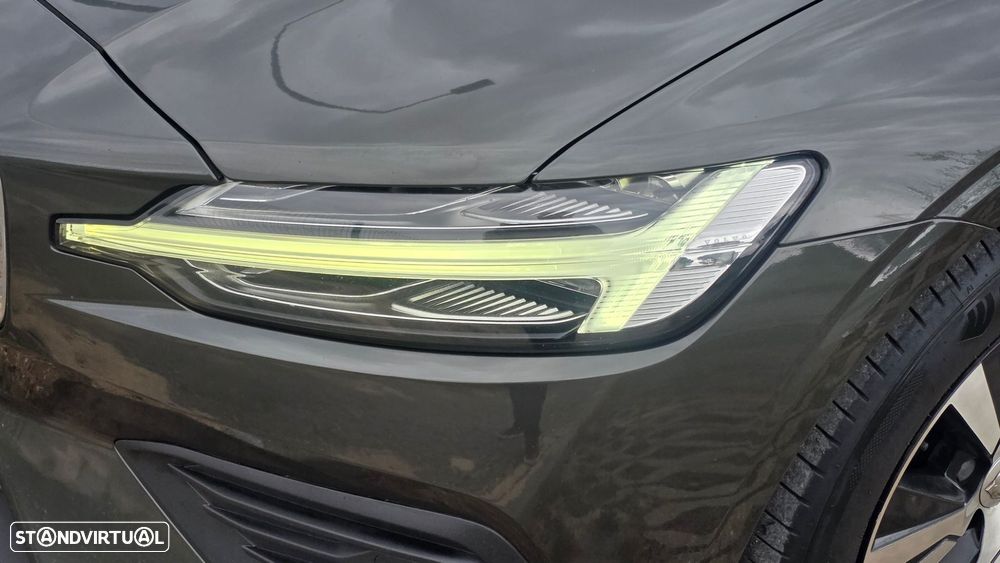 Volvo V60 2.0 D3 Momentum Core - 22