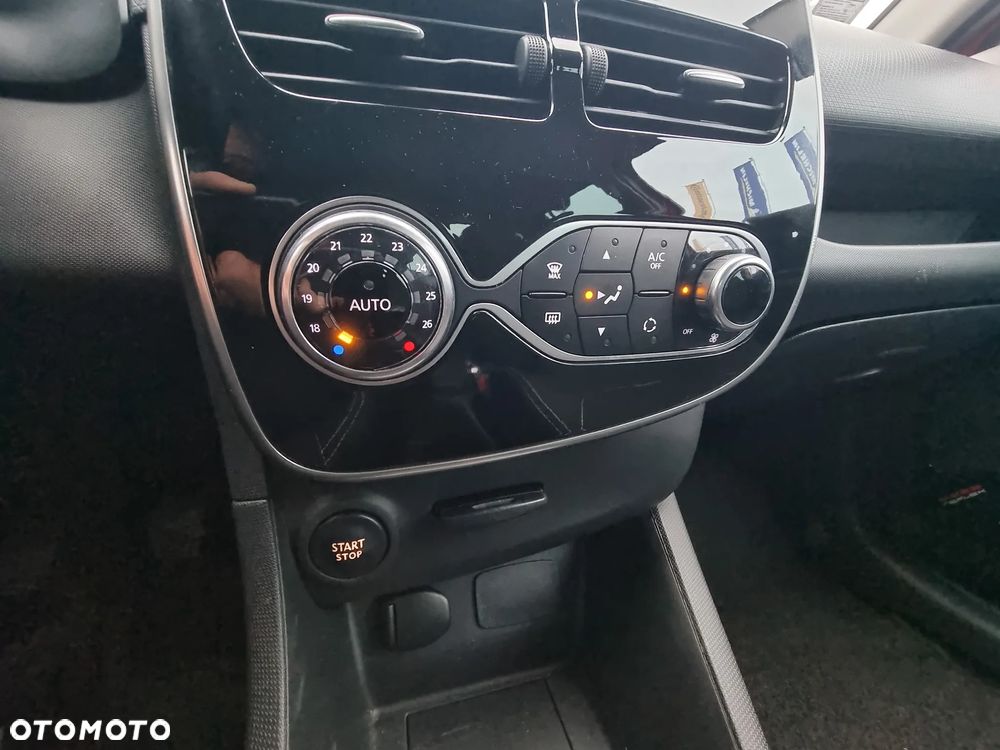 Renault Clio 1.2 16V Limited EU6 - 26