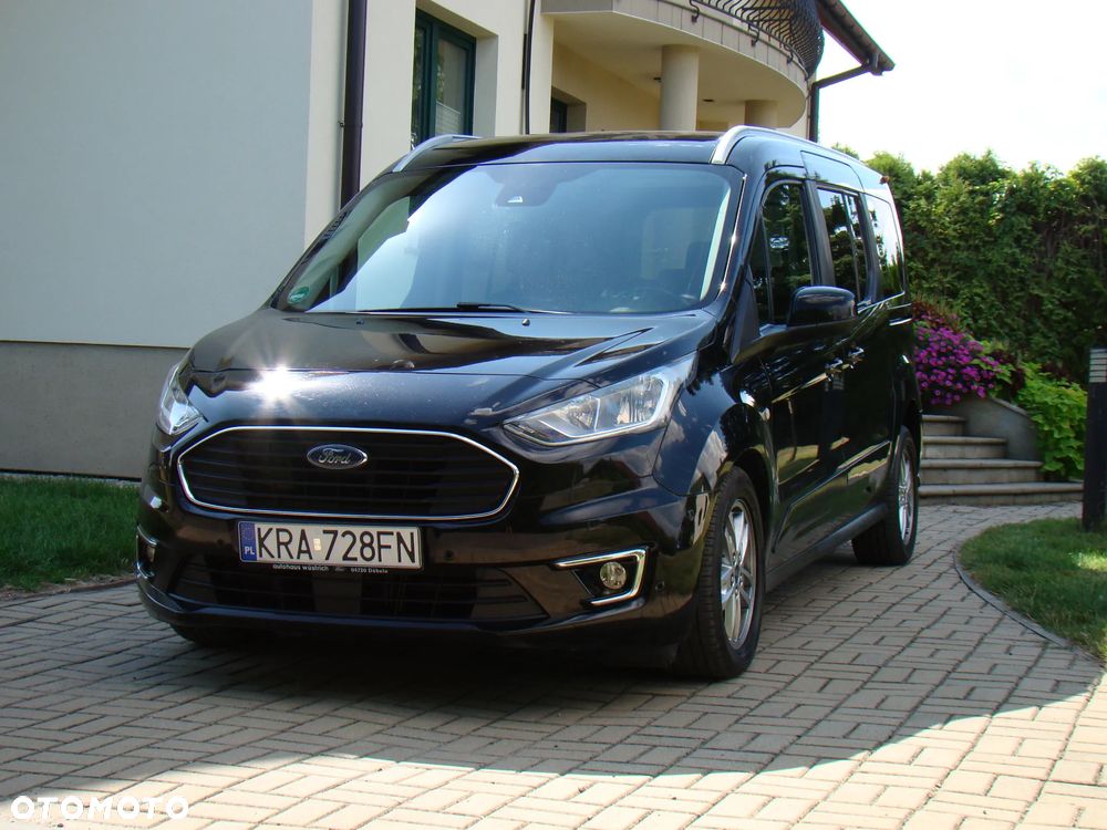 Ford Tourneo Connect Grand - 17