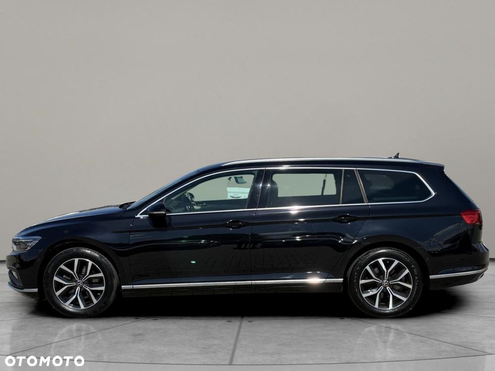 Volkswagen Passat Variant 2.0 TDI Elegance DSG - 8