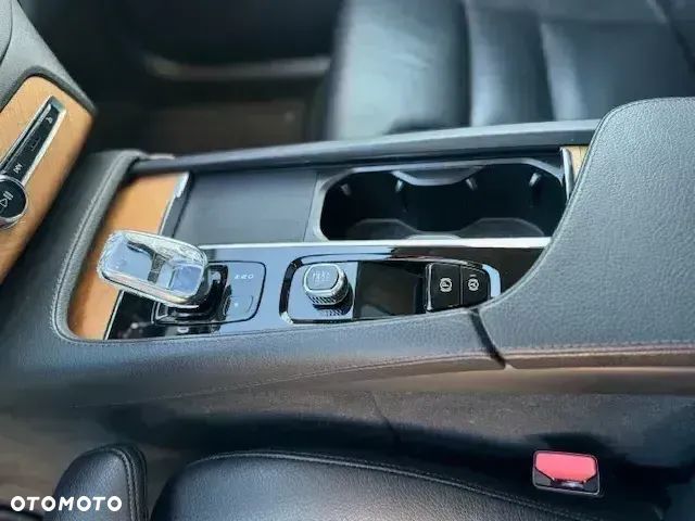 Volvo XC 90 B5 D AWD Inscription - 20