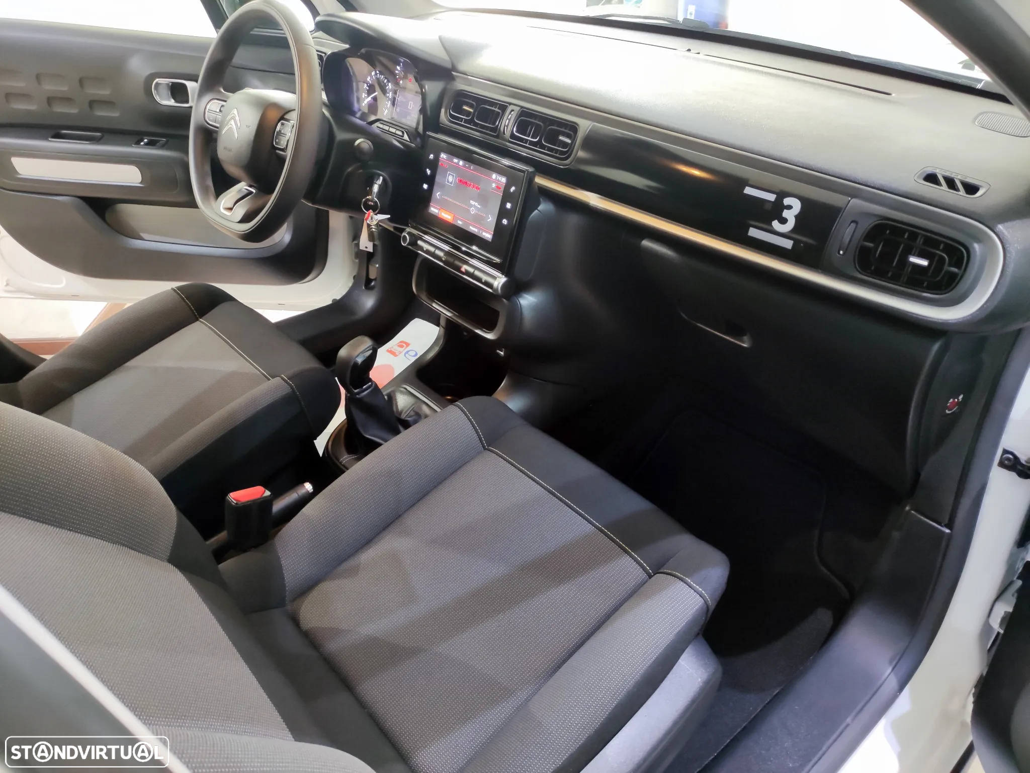Citroën C3 1.2 PureTech Feel - 24