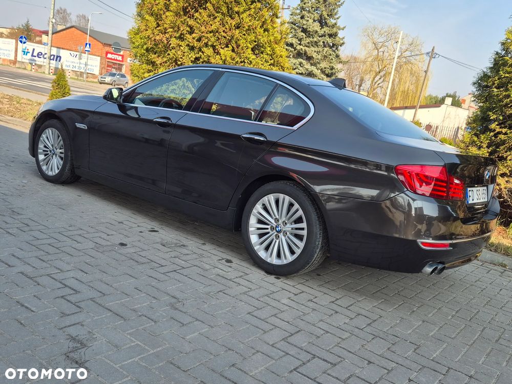 BMW Seria 5 520i Luxury Line - 8
